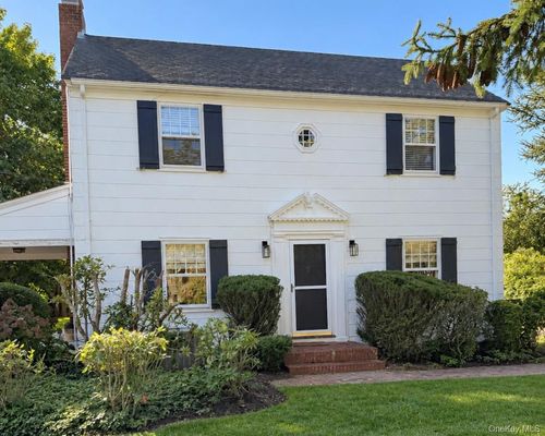1410 New Suffolk Rd, Cutchogue, NY, 11935-2052 | Card Image