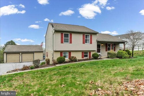 597 Lancaster Pike, NEW PROVIDENCE, PA, 17560-9419 | Card Image