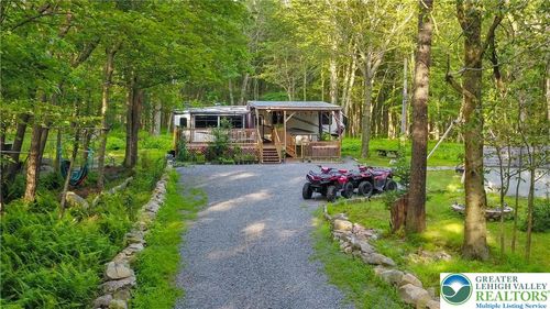 149 Deer Path Ln, Pocono Summit, PA, 18346-7711 | Card Image