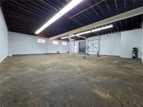 38-59 9th St, Long Island City, NY, 11101-6109 | Card Image