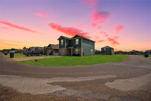 452 Bobbie St, Mabank, TX, 75147-9409 | Card Image