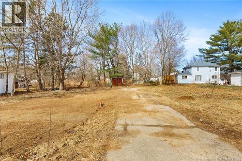 73 Queen St, Minto, NB, E4B3P5 | Card Image