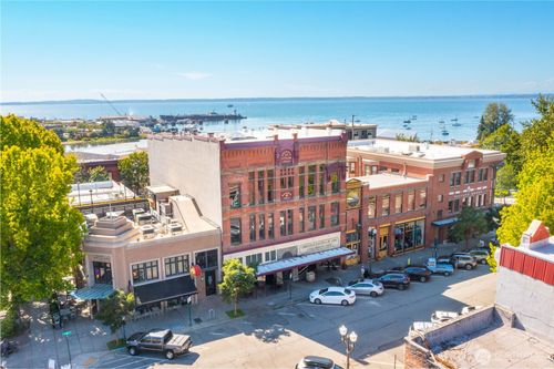 1208 11th St, Bellingham, WA, 98225-7015 | Card Image