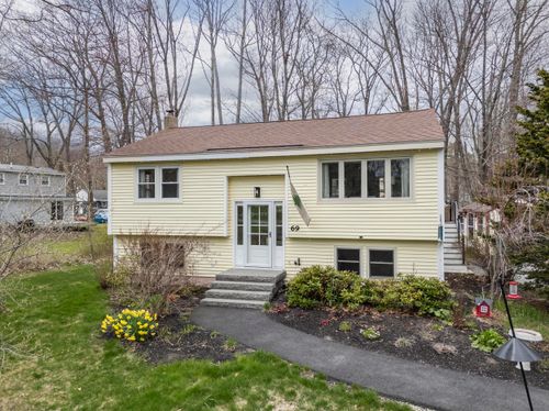 69 Summer Street, Yarmouth, ME, 04096 | Card Image