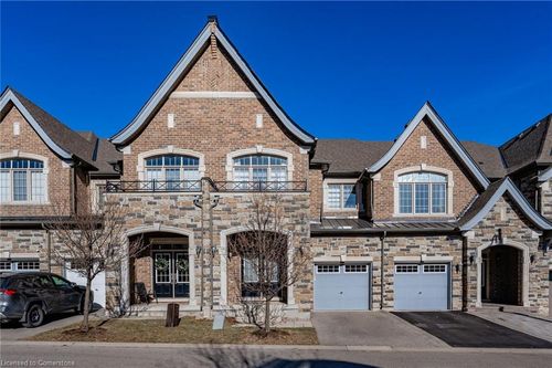2453 Village Common, Oakville, ON, L6M0S2 | Card Image
