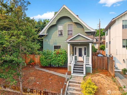 5253 Brooklyn Avenue Ne, Seattle, WA, 98105 | Card Image