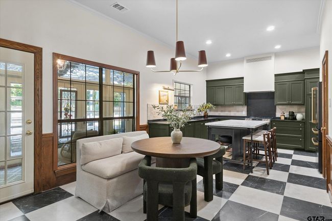 6307 Shady Oaks Dr, House other with 4 bedrooms, 4 bathrooms and null parking in Tyler TX | Image 14