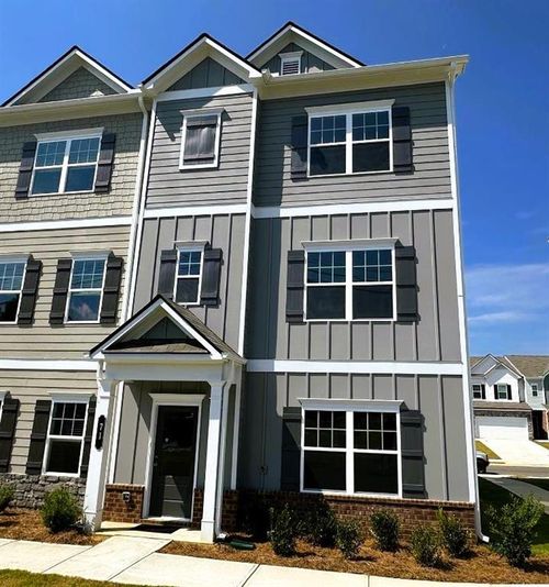 71 Professional Pl Se, Calhoun, GA, 30701-7026 | Card Image