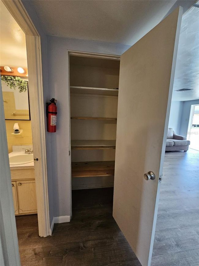 1675 Tower Road N, For Sale in Avon Park Zoocasa