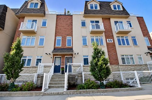 62-50 Turntable Cres, Toronto, ON, M6H4K9 | Card Image