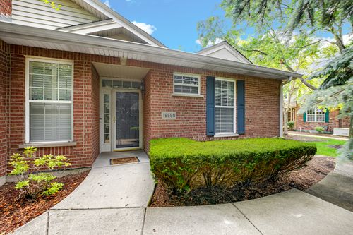18590 W Point Dr, Tinley Park, IL, 60477-4931 | Card Image
