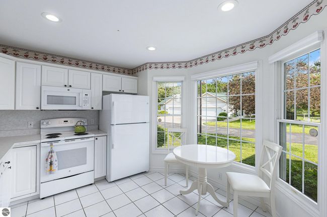 301 Golfview Ln, House other with 2 bedrooms, 2 bathrooms and null parking in Elk Rapids MI | Image 12