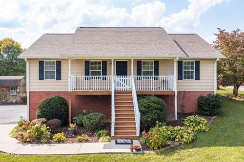 133 Mountain Ridges Dr, Jonesborough, TN, 37659-6382 | Card Image