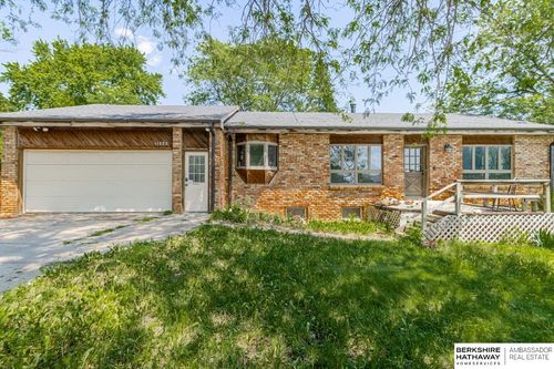 11222 Erskine Street, Omaha, NE, 68164 | Card Image