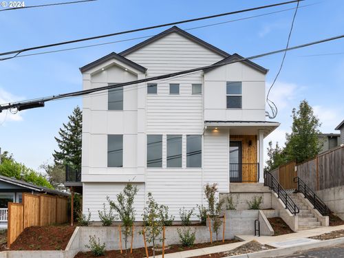 1-758 Ne 91st Ave, Portland, OR, 97220-5750 | Card Image