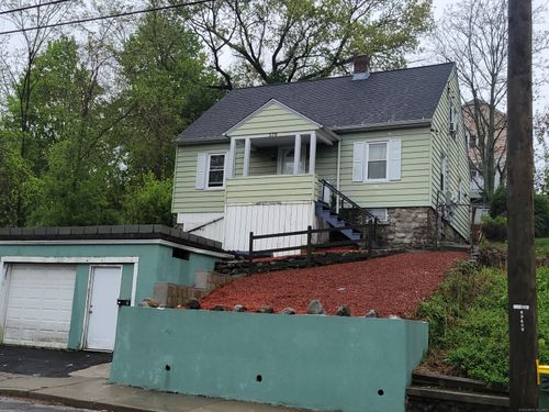 376 Congress Ave, Waterbury, CT, 06708-3761 | Card Image