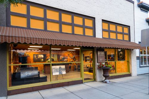 817 S Higgins Ave, Missoula, MT, 59801-4052 | Card Image