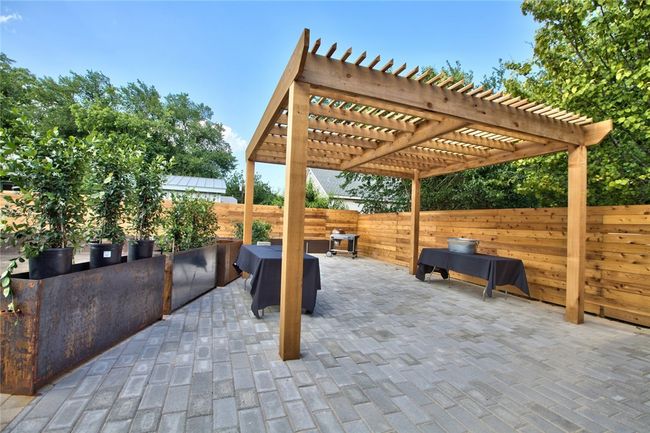 APT-117 - 924 E 51 St St, Townhouse with 1 bedrooms, 1 bathrooms and 1 parking in Austin TX | Image 22