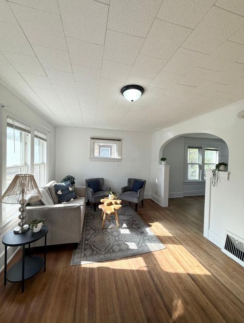 1309 3rd St Ne, Rochester, MN, 55906-4530 | Card Image