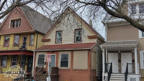 2037 N 40th St, Milwaukee, WI, 53208-1866 | Card Image