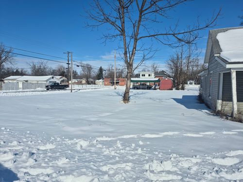 828 Elder St, Eldorado, IL, 62930-1334 | Card Image