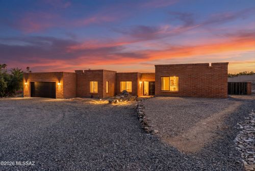 4600 N Paseo Sonoyta, Tucson, AZ, 85750-1602 | Card Image
