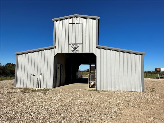 2 - 1673 County Road 295, House other with 4 bedrooms, 3 bathrooms and null parking in Hico TX | Image 13