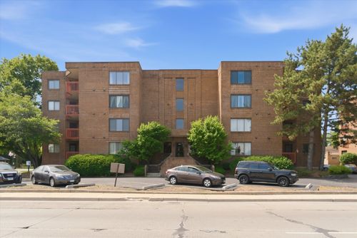 105-6401 Pershing Rd, Stickney, IL, 60402-4189 | Card Image