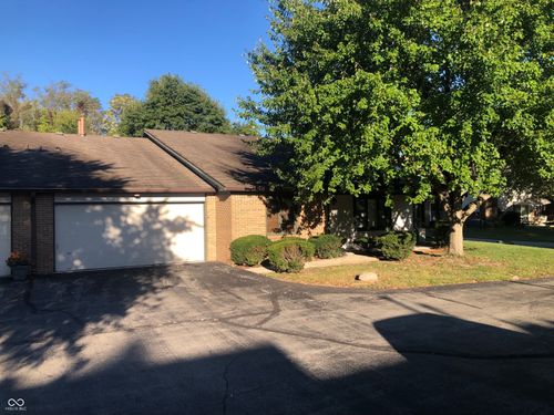 2567 N Willow Way, Indianapolis, IN, 46268-1364 | Card Image