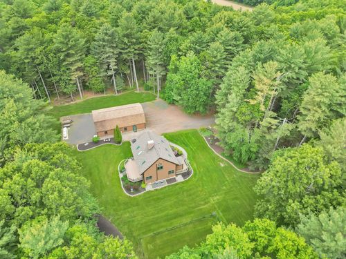 32 Rolocut Rd, Broad Brook, CT, 06016-9611 | Card Image