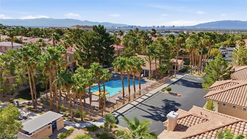 421-251 S Green Valley Pkwy, Henderson, NV, 89012-2372 | Card Image