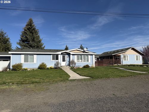 404 S College St, Joseph, OR, 97846-8519 | Card Image