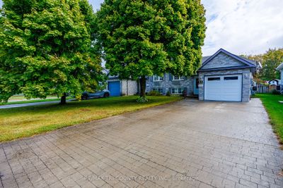 80 Beckett Blvd, Home with 3 bedrooms, 2 bathrooms and 5 parking in Tillsonburg ON | Image 2