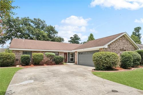 302 Lake Village Blvd, Slidell, LA, 70461-3616 | Card Image