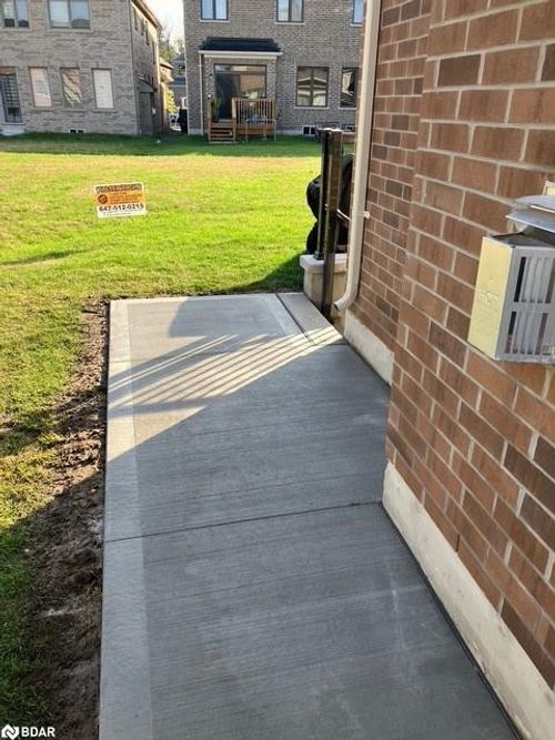 65 Baycroft Blvd, Angus, ON, L3W0M1 | Card Image