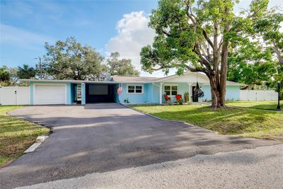 595 Bahama Road, House other with 3 bedrooms, 2 bathrooms and null parking in Venice FL | Image 3