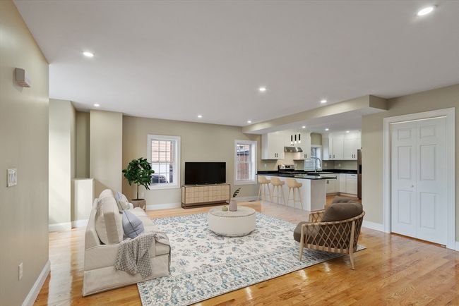1 - 112 Sigourney St, Condo with 4 bedrooms, 3 bathrooms and 2 parking in Revere MA | Image 4
