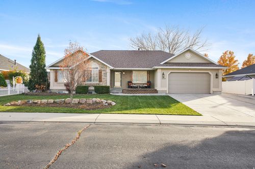 4535 W Honeycut Cir, Cedar Hills, UT, 84062-8655 | Card Image