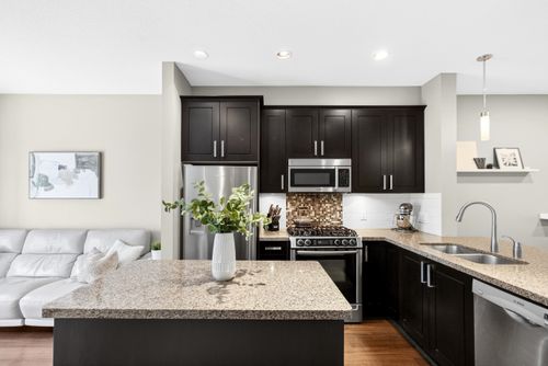 42-2689 Parkway Dr, Surrey, BC, V4P0C3 | Card Image