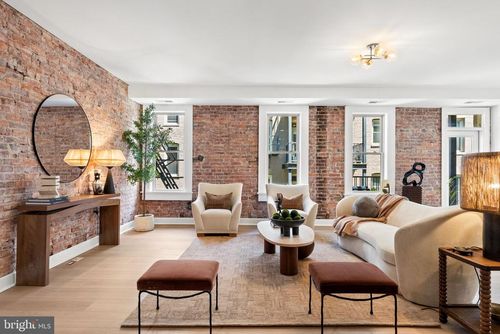 21-1811 Wyoming Ave Nw, WASHINGTON, DC, 20009-2386 | Card Image