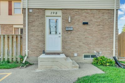 198 - 230 Clarke Rd, Condo with 3 bedrooms, 2 bathrooms and 1 parking in London ON | Image 3