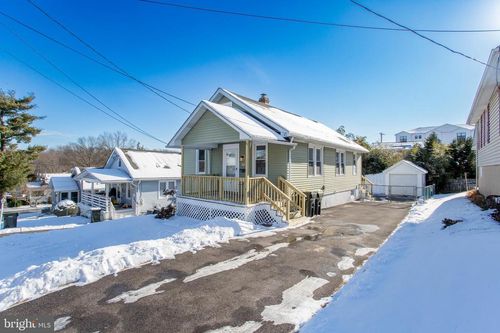 208 Duffield St, WILLOW GROVE, PA, 19090-2109 | Card Image