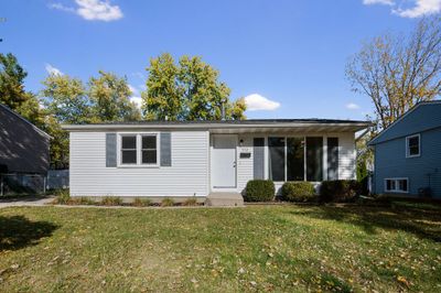 512 Gentle Breeze Terrace, House other with 3 bedrooms, 1 bathrooms and 2 parking in Carpentersville IL | Image 3