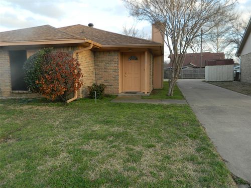 5708 Red Cactus Ct, Arlington, TX, 76017-2064 | Card Image