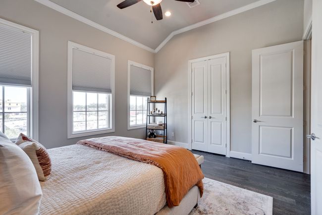 14985 Oak St, Townhouse with 3 bedrooms, 4 bathrooms and null parking in Addison TX | Image 27
