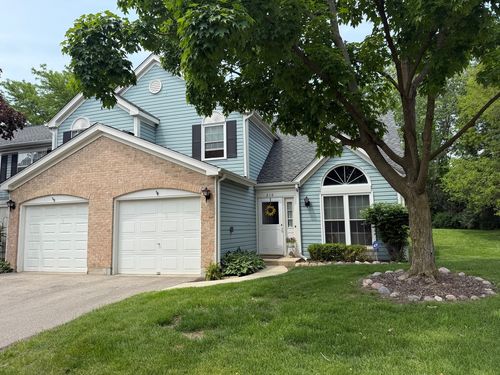 210 Wellington Cir, Gurnee, IL, 60031-6222 | Card Image