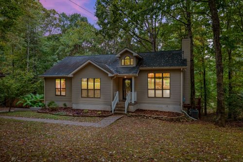 1015 Cross Country Dr, Kingston Springs, TN, 37082-8174 | Card Image