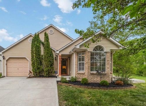 3852 Old Tates Creek Ct, Lexington, KY, 40517-1006 | Card Image
