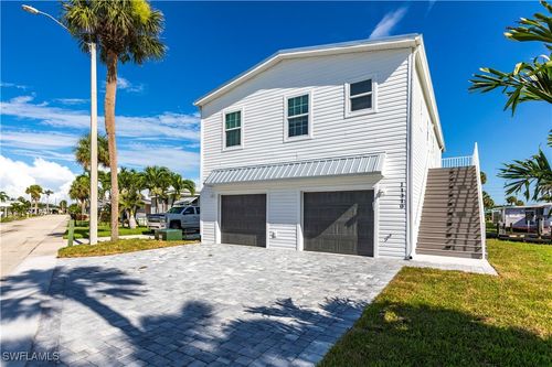 11310 Bougainvillea Ln, FORT MYERS BEACH, FL, 33931-3191 | Card Image