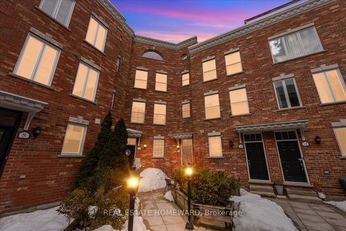 14 Fairhead Mews, Toronto, ON, M4E3Y4 | Card Image